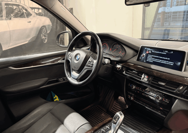 BMW X5 - Imagen 8