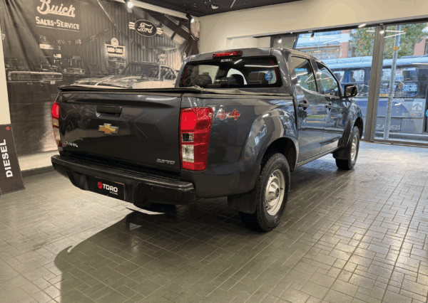 Chevrolet Dmax - Imagen 6