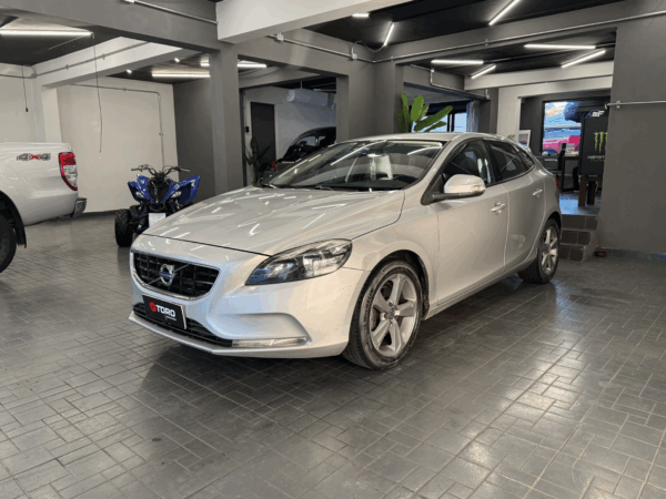 Volvo V40 - Imagen 2