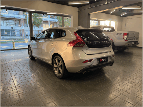 Volvo V40 - Imagen 3